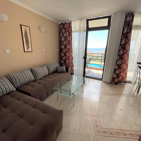 Marina St. Vlas סבטי ולאס