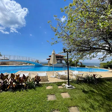 Marina St. Vlas מלון דירות סבטי ולאס